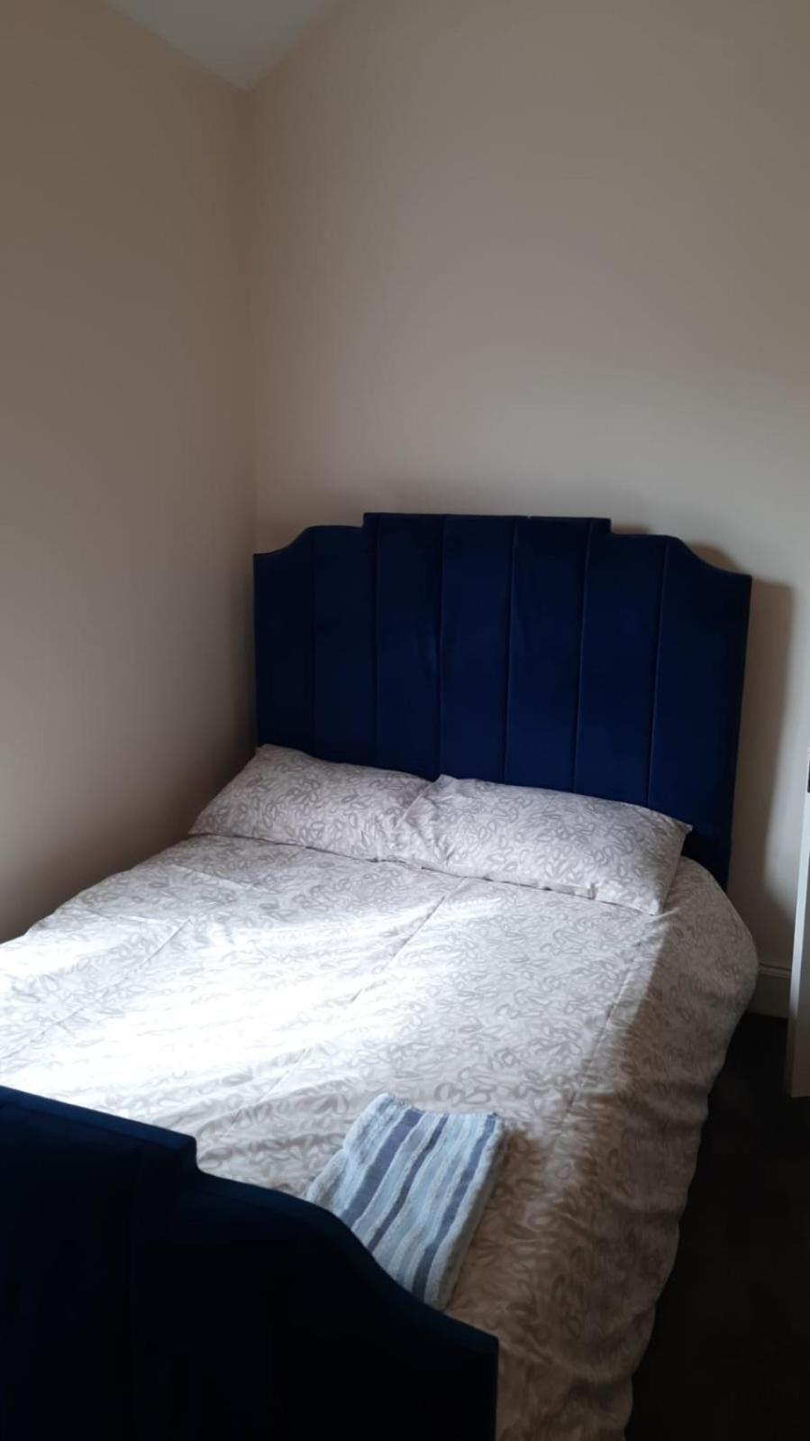Lovely Bedroom With Shared Kitchen & Bathroom Free Parking Walsall Eksteriør bilde